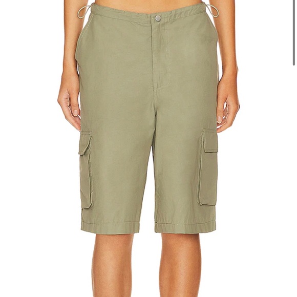 NWT REVOLVE X SUPERDOWN "LANA SHORTS" IN OLIVE- XS - Picture 2 of 5